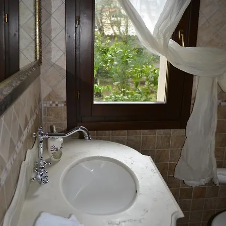 Maison Et Charme Bed & Breakfast